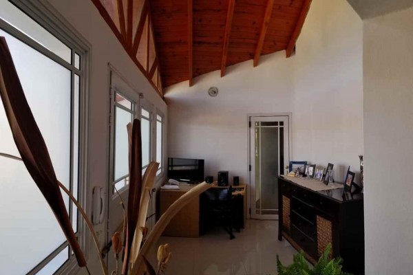 Casa 4 habitaciones dormitorios Villa Carlos Paz cerca del centro y a 100m del rio