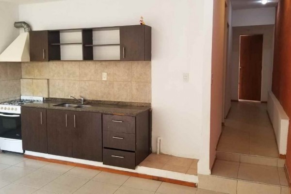 Complejo de 3 departamentos de 2 dormitorios cada uno centricos B° Villa Dominguez alta rentabilidad Oportunidad