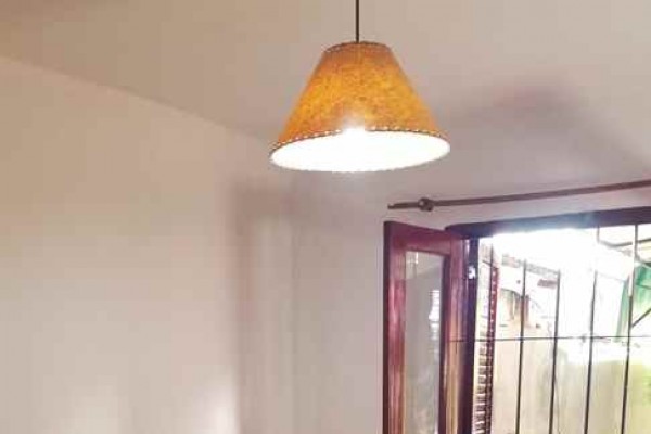 Complejo de 3 departamentos de 2 dormitorios cada uno centricos B° Villa Dominguez alta rentabilidad Oportunidad