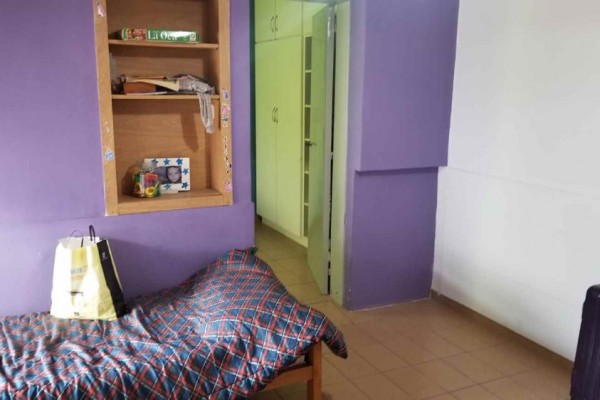 Casa centrica con departamento ideal para transformación para uso multiple comercial o profecional