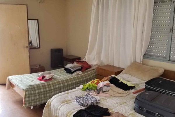 Casa centrica con departamento ideal para transformación para uso multiple comercial o profecional