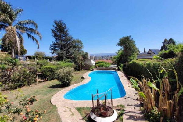 Bo Jose Muñoz a 6 cuadras de pleno centro 2 dormitorios, cocina, estar comedor, living. Pileta
