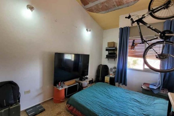 Bo Jose Muñoz a 6 cuadras de pleno centro 2 dormitorios, cocina, estar comedor, living. Pileta