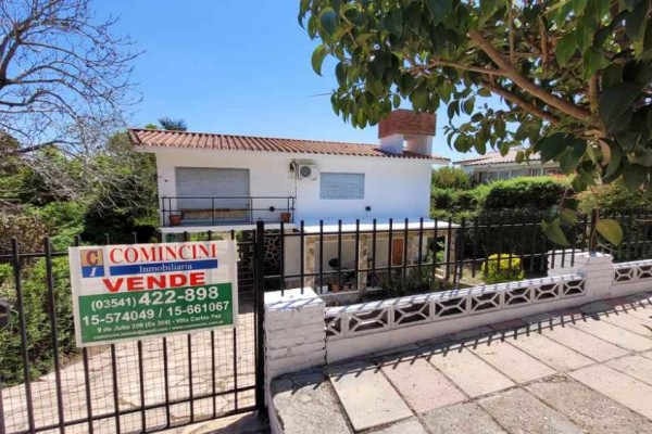 Bo Jose Muñoz a 6 cuadras de pleno centro 2 dormitorios, cocina, estar comedor, living. Pileta