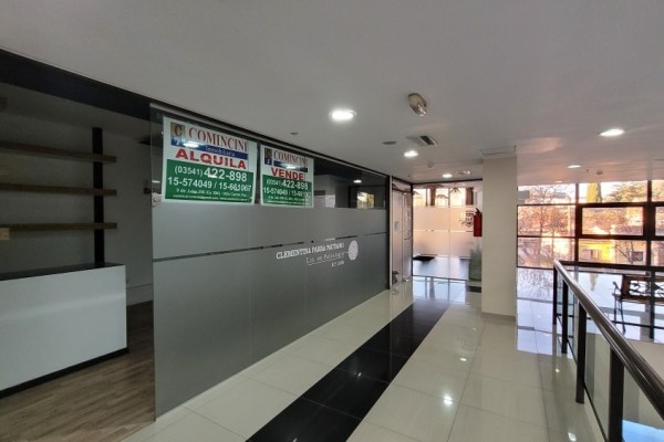 Local en Galería Melos en nivel intermedio Villa Carlos Paz
