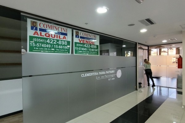 Local en Galería Melos en nivel intermedio Villa Carlos Paz
