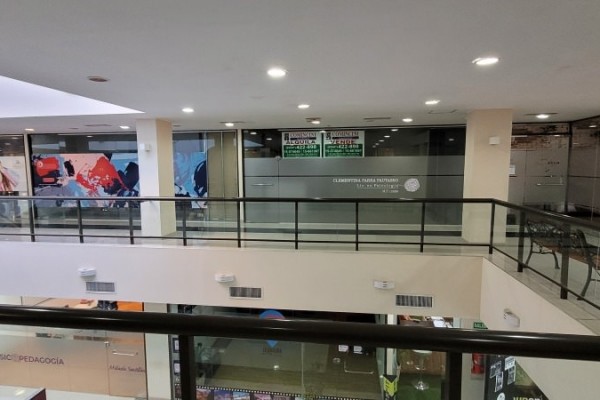 Local en Galería Melos en nivel intermedio Villa Carlos Paz