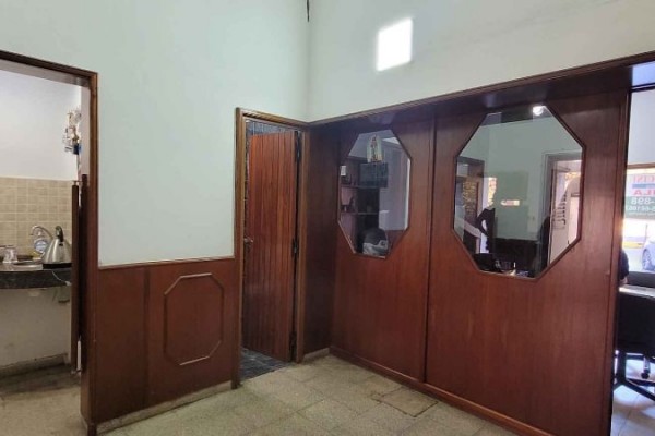 Amplio Local Sobre Colectora Av. San Martin ex Inmobiliaria Picatto