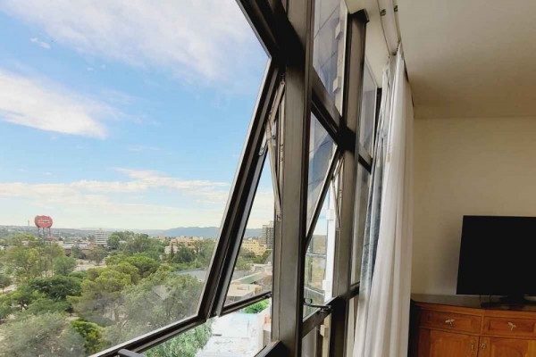 Hermoso departamento muy amplio de 1 dormitorio para 2/3 personas edificio Melos Carlos Paz