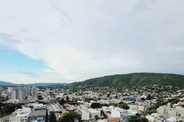 Hermoso departamento muy amplio de 1 dormitorio para 2/3 personas edificio Melos Carlos Paz