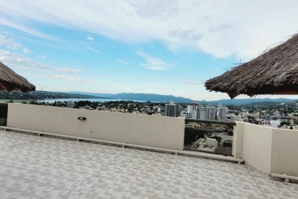 Hermoso departamento muy amplio de 1 dormitorio para 2/3 personas edificio Melos Carlos Paz