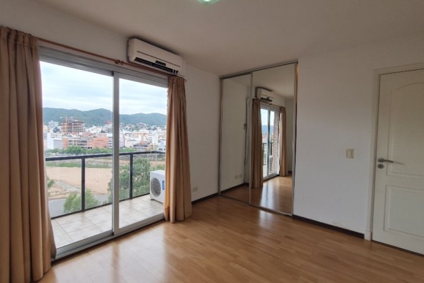 HERMOSO DEPARTAMENTO EN VENTA 2 DORMITORIOS - 2 BAÑOS Y HERMOSA VISTA AL RIO. EDIFICIO TORRE SERENA