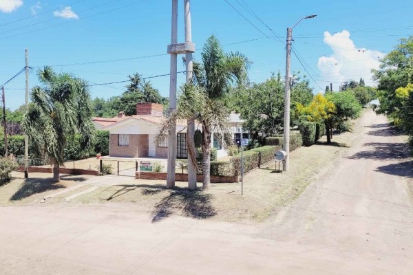 casa empalme villa santa cruz del lago