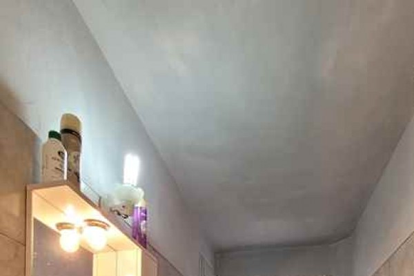 Casa 2 dormitorios amplio parque a 15 cuadras del centro