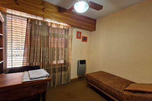 CASA EN VENTA - 2 DORMITORIOS -  BARRIO JOSE MUÑOZ