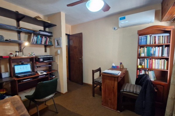 CASA EN VENTA - 2 DORMITORIOS -  BARRIO JOSE MUÑOZ