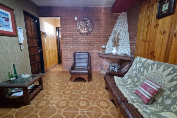 CASA EN VENTA - 2 DORMITORIOS -  BARRIO JOSE MUÑOZ