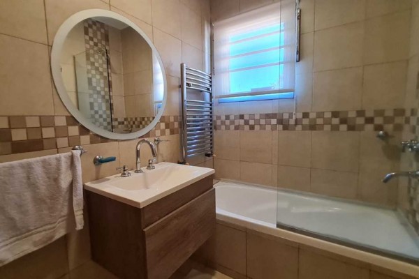 CASA EN VENTA BARRIO BECCIU