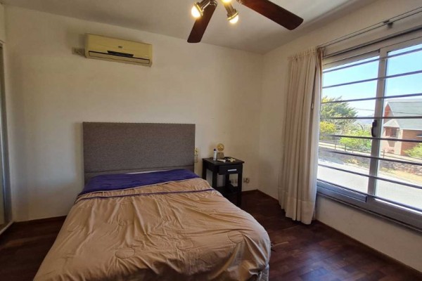 CASA EN VENTA BARRIO BECCIU