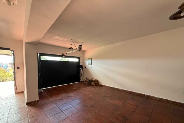 Hermosa casa Con la mejor vista al algo, ciudad y cierras granndes 4 dormitorios y pileta