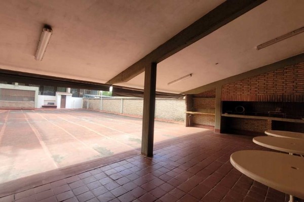 Departamento edificio Del Lago 1 dormitorio con cochera