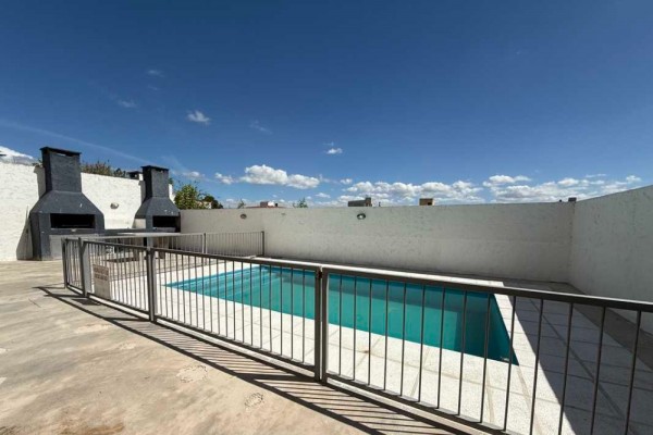 DEPARTAMENTO CON COCHERA - CALLE TUPUNGATO A 500 METROS DEL CENTRO DE VILLA CARLOS PAZ
