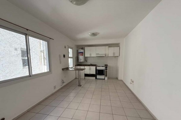 DEPARTAMENTO CON COCHERA - CALLE TUPUNGATO A 500 METROS DEL CENTRO DE VILLA CARLOS PAZ