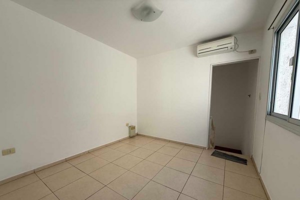 DEPARTAMENTO CON COCHERA - CALLE TUPUNGATO A 500 METROS DEL CENTRO DE VILLA CARLOS PAZ