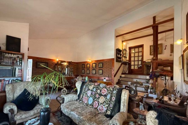 Hermosa casa de 2 dormitorios con pileta, vista a metros de Alejandro Mago y Los Sauses