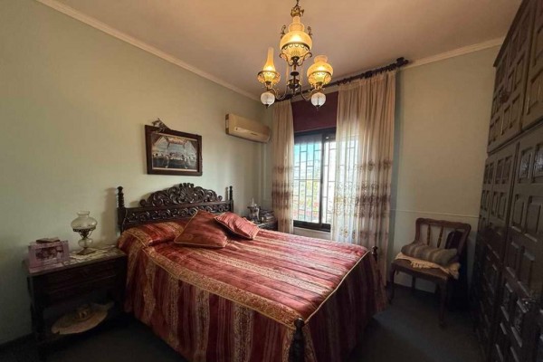 Hermosa casa de 2 dormitorios con pileta, vista a metros de Alejandro Mago y Los Sauses