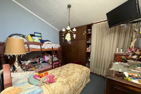 Hermosa casa de 2 dormitorios con pileta, vista a metros de Alejandro Mago y Los Sauses