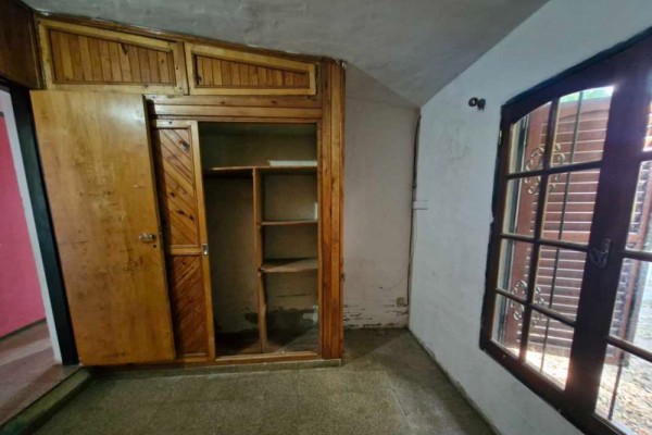 Casa 2 dormitorios con quincho y departamento de 1 dormitorio al fondo barrio Carlos Paz Sierras