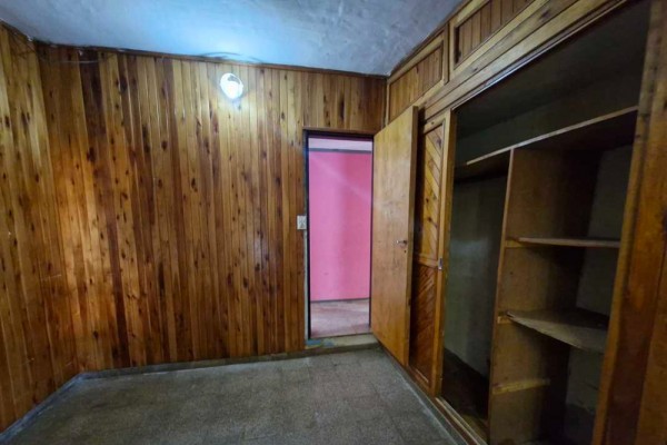 Casa 2 dormitorios con quincho y departamento de 1 dormitorio al fondo barrio Carlos Paz Sierras