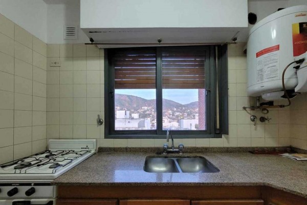 Departamento 2 dormitorios Av. General Paz esquina Libertad Exelentes vistas