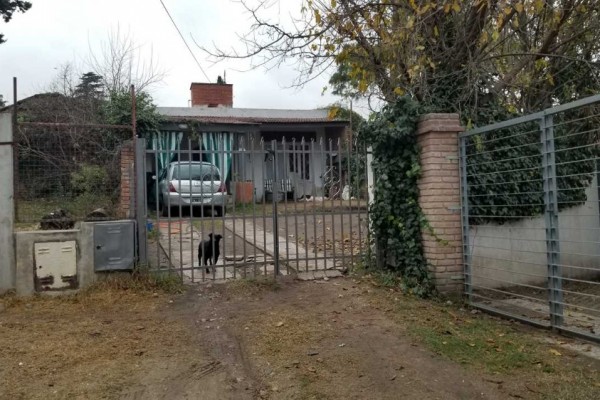 Oportunidad casona con amplio terreno ideal para subdividir 