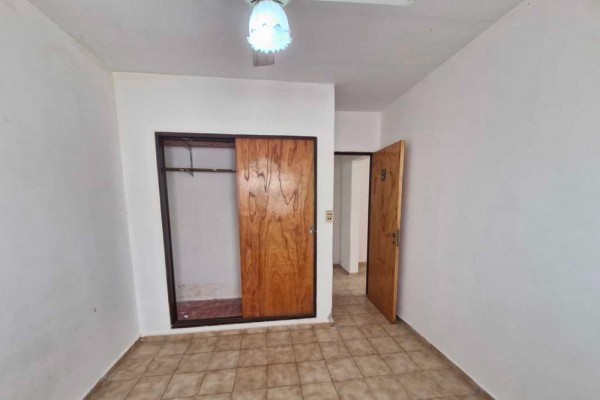 OPORTUNIDAD 1 dormitorio, cocina comedor, 1 baño, patio, cochera B° Santa Rita