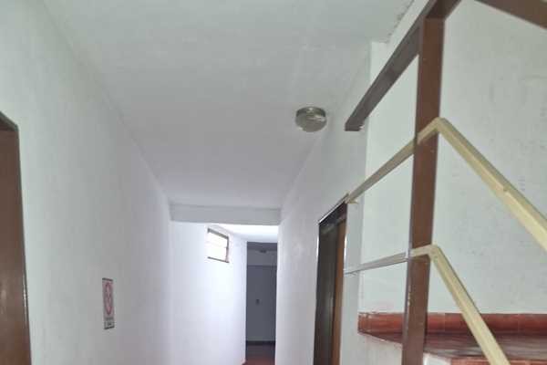 OPORTUNIDAD 1 dormitorio, cocina comedor, 1 baño, patio, cochera B° Santa Rita