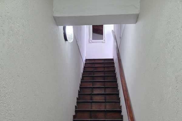 Oportunidad, edificio con 4 locales y 5 despartamentos venta en bloque 