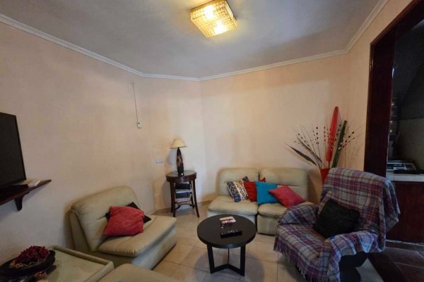Oportunidad, edificio con 4 locales y 5 despartamentos venta en bloque 