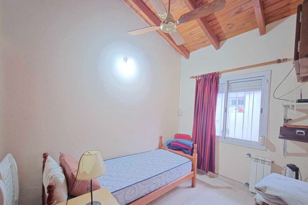 Oportunidad, edificio con 4 locales y 5 despartamentos venta en bloque 