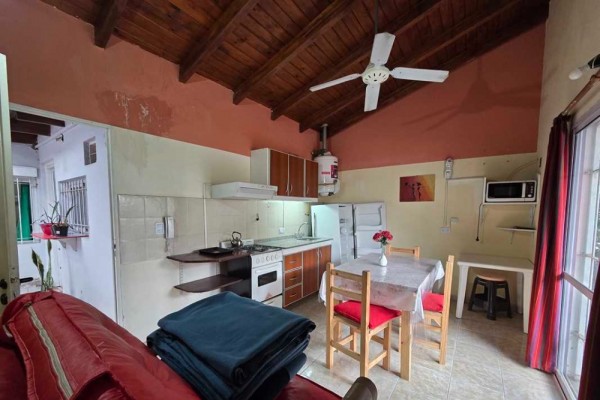 Oportunidad, edificio con 4 locales y 5 despartamentos venta en bloque 