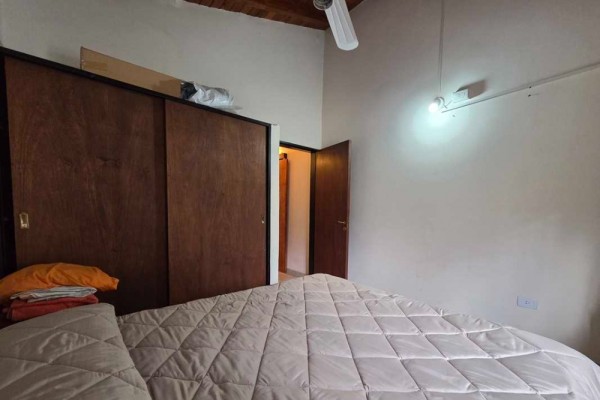 Oportunidad, edificio con 4 locales y 5 despartamentos venta en bloque 