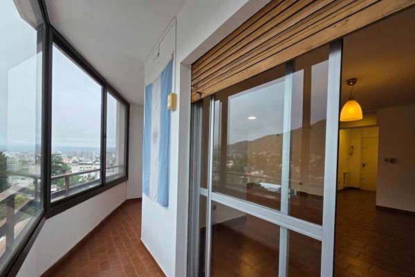 Edificio Del Lago A - 2 dormitorios, 2 baños, cochera, quincho