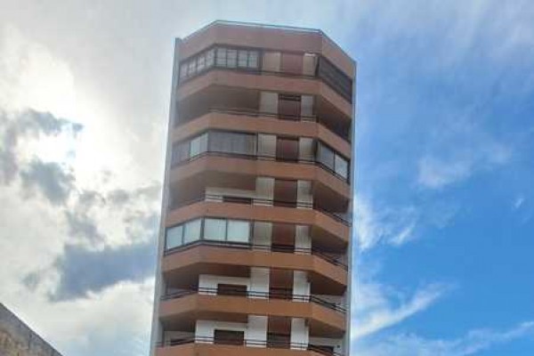 Edificio Del Lago A - 2 dormitorios, 2 baños, cochera, quincho