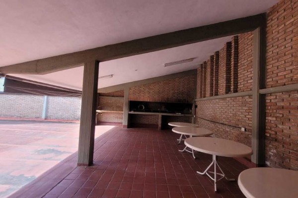 Edificio Del Lago A - 2 dormitorios, 2 baños, cochera, quincho