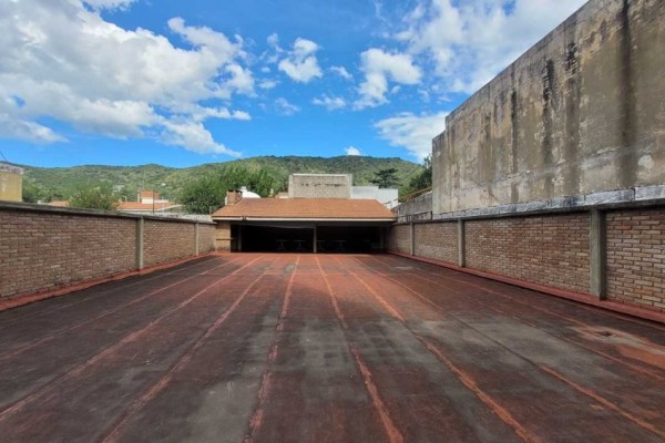 Edificio Del Lago A - 2 dormitorios, 2 baños, cochera, quincho