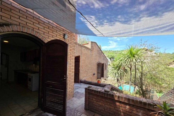 Oportunidad, Casa B° La cuesta 3 dorm, 3 baños, pileta