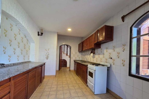 Oportunidad, Casa B° La cuesta 3 dorm, 3 baños, pileta