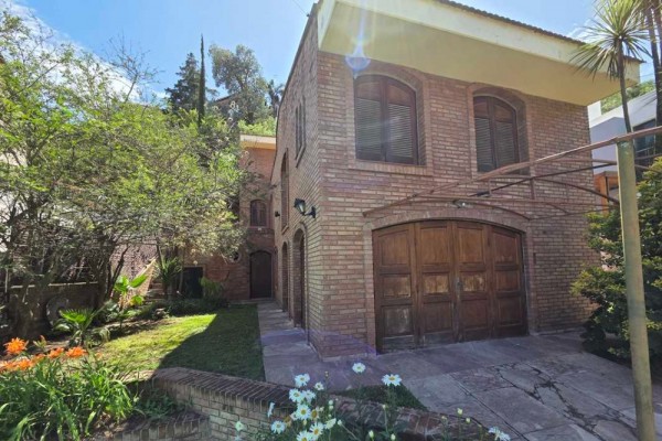 Oportunidad, Casa B° La cuesta 3 dorm, 3 baños, pileta
