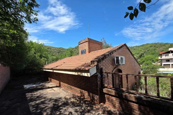 Oportunidad, Casa B° La cuesta 3 dorm, 3 baños, pileta